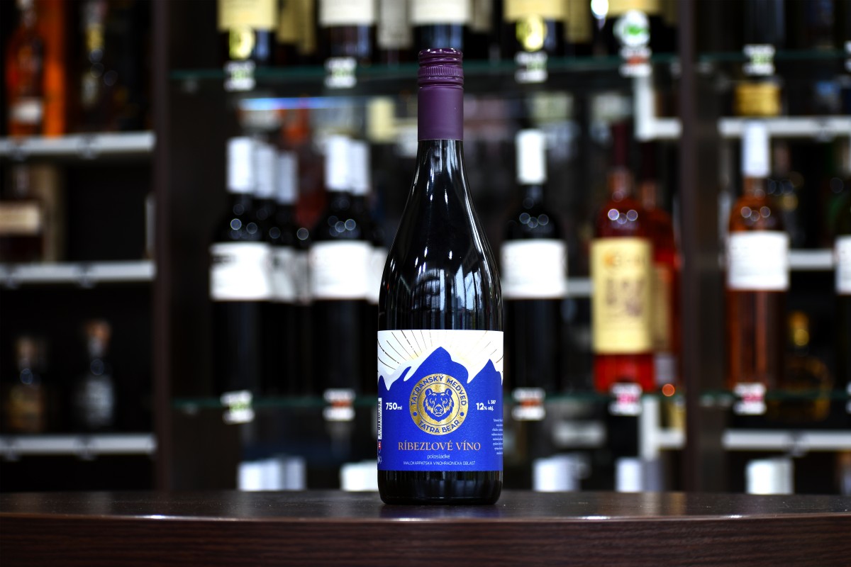 Tatranský Medveď Ríbezľové víno, polosladké 12% 0,75 l