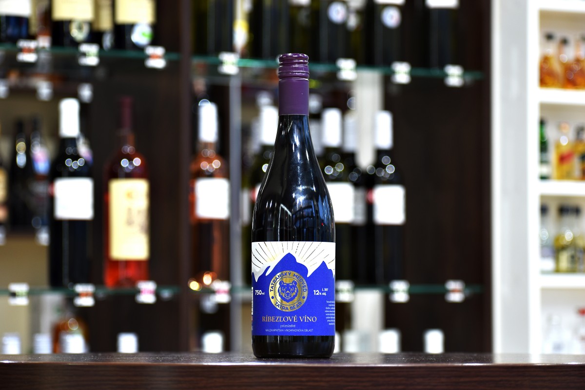 Tatranský Medveď Ríbezľové víno, polosladké 12% 0,75 l